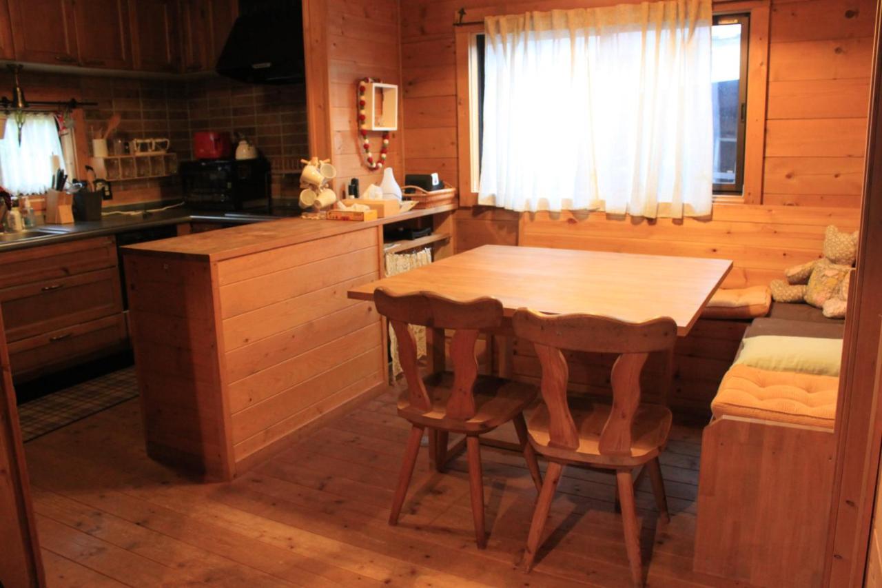 Alpine Chalets Hakuba Esterno foto