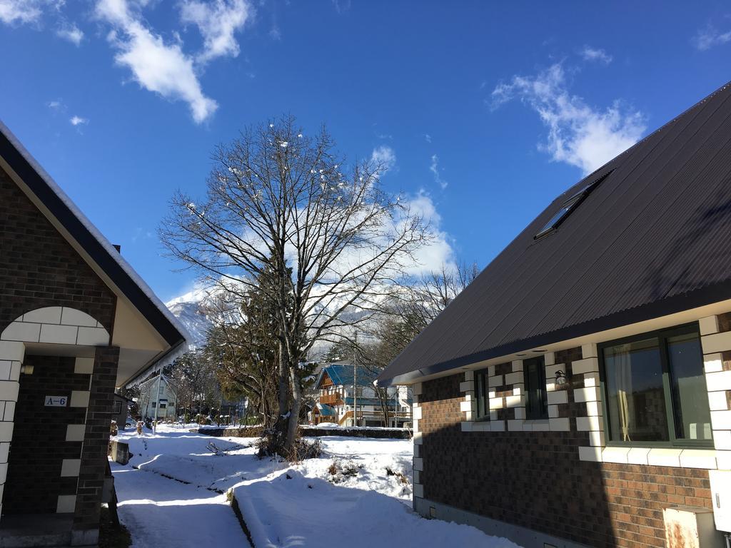 Alpine Chalets Hakuba Esterno foto