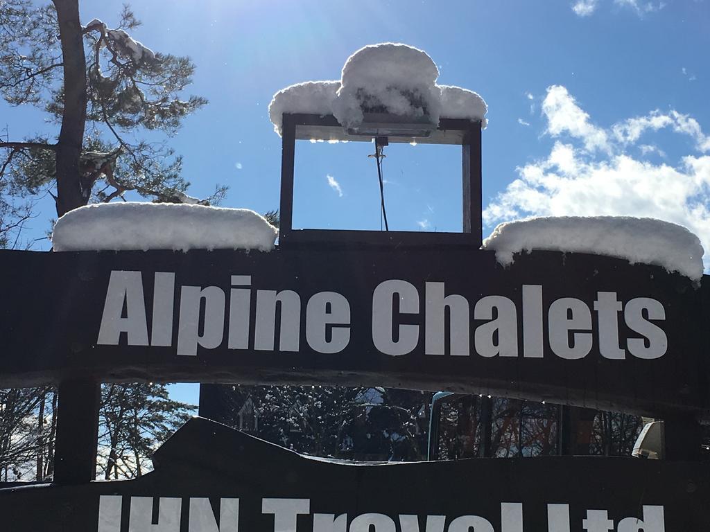 Alpine Chalets Hakuba Esterno foto