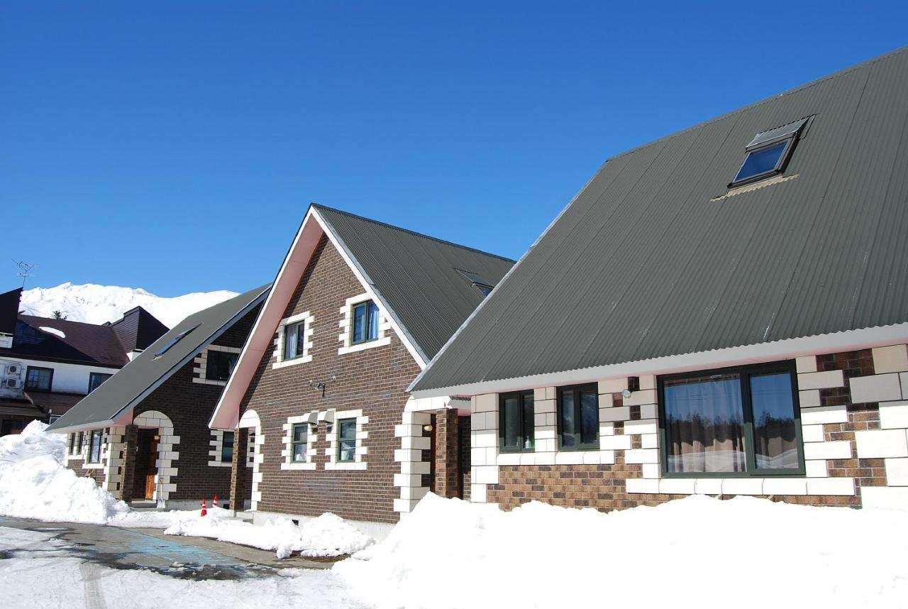 Alpine Chalets Hakuba Esterno foto